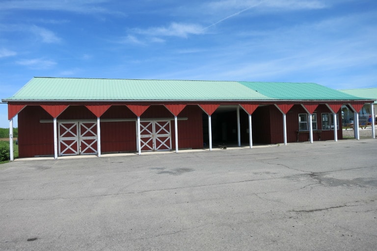 9255 Oswego Rd, Phoenix, NY for sale Building Photo- Image 1 of 1