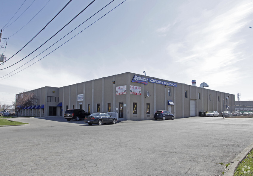 3 Alfred Kuehne Blvd, Brampton, ON for lease - Building Photo - Image 3 of 4