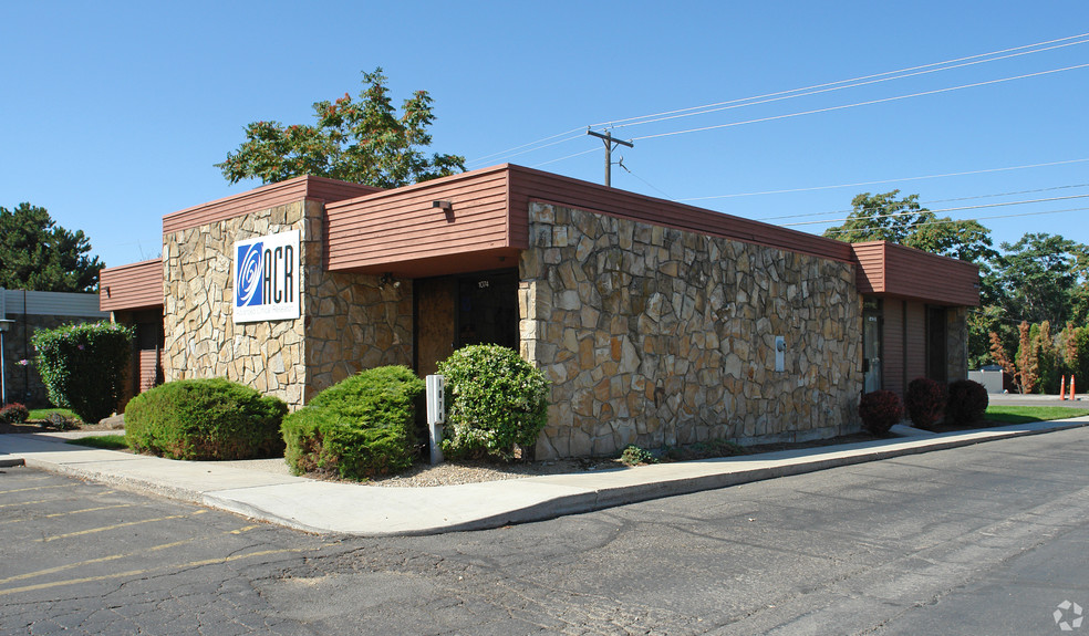 1074 N Cole Rd, Boise, ID for sale - Building Photo - Image 1 of 1