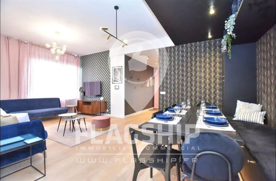 Retail in Paris for sale - Interior Photo - Image 2 of 10