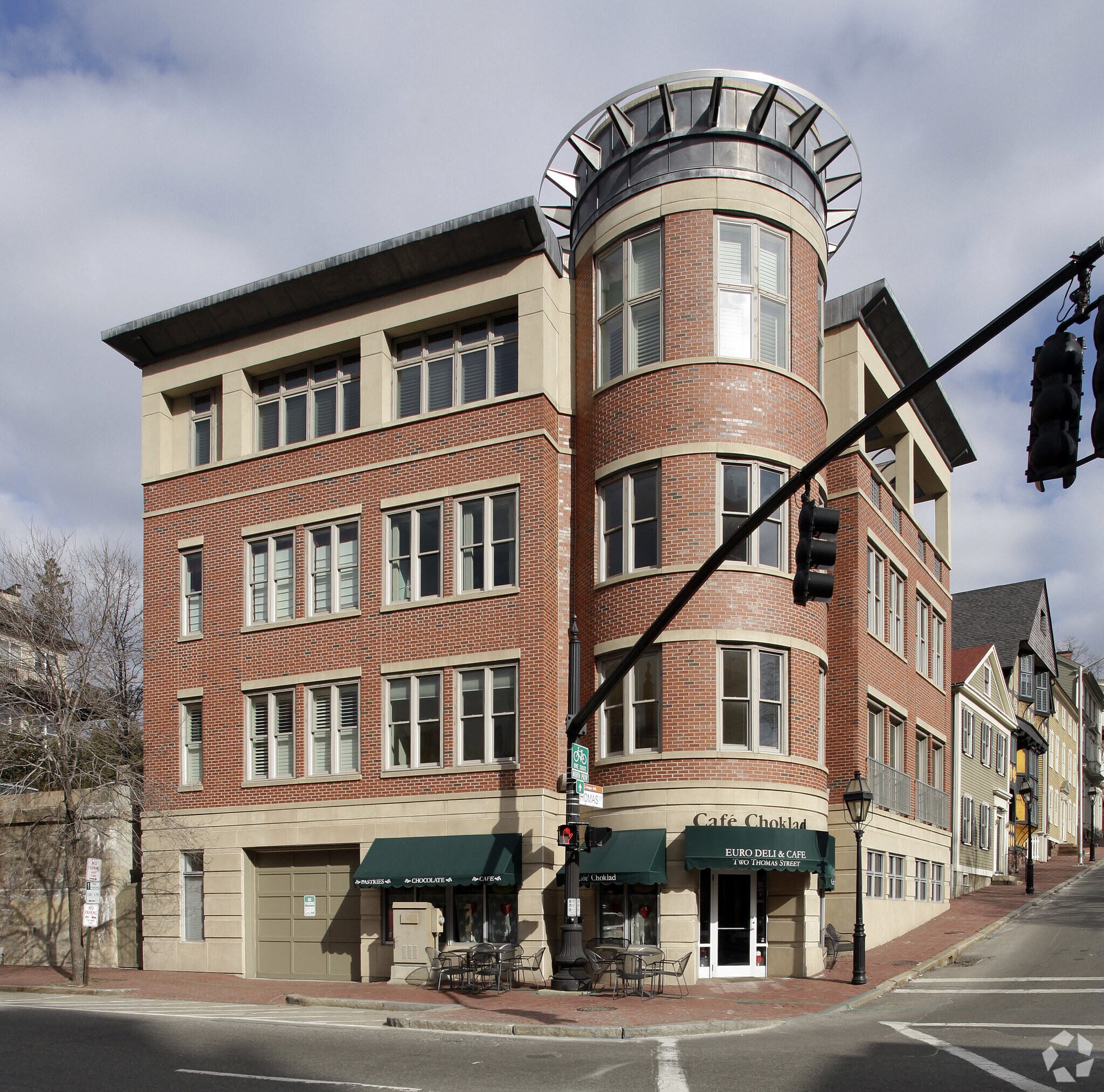 2 Thomas St, Providence, RI for sale Primary Photo- Image 1 of 1