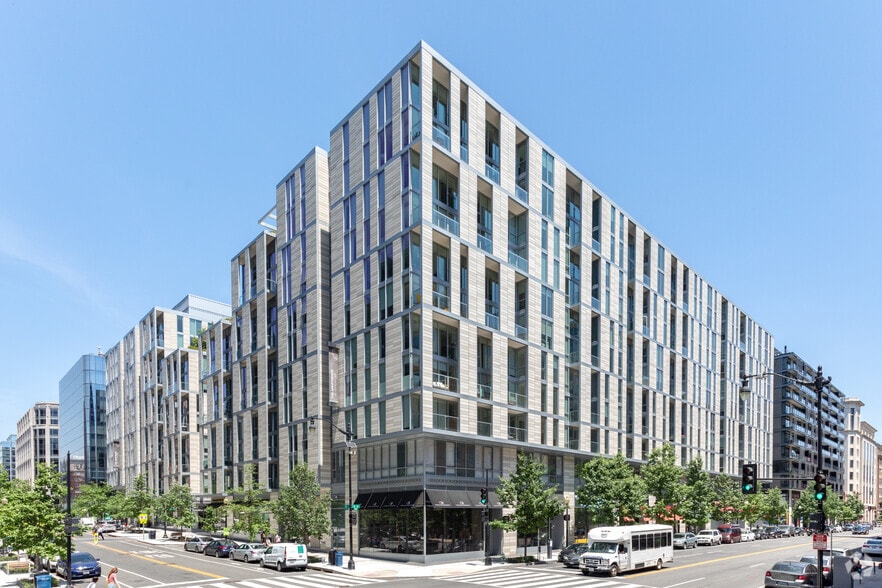825-875 10th St NW, Washington, DC for sale - Primary Photo - Image 1 of 1