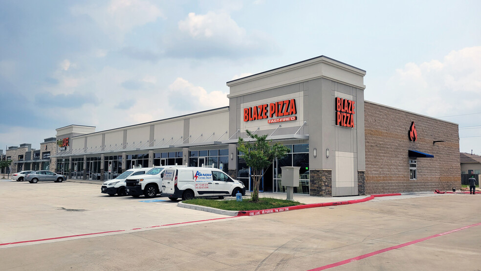 7714 Fry Rd, Cypress, TX for lease - Building Photo - Image 2 of 6