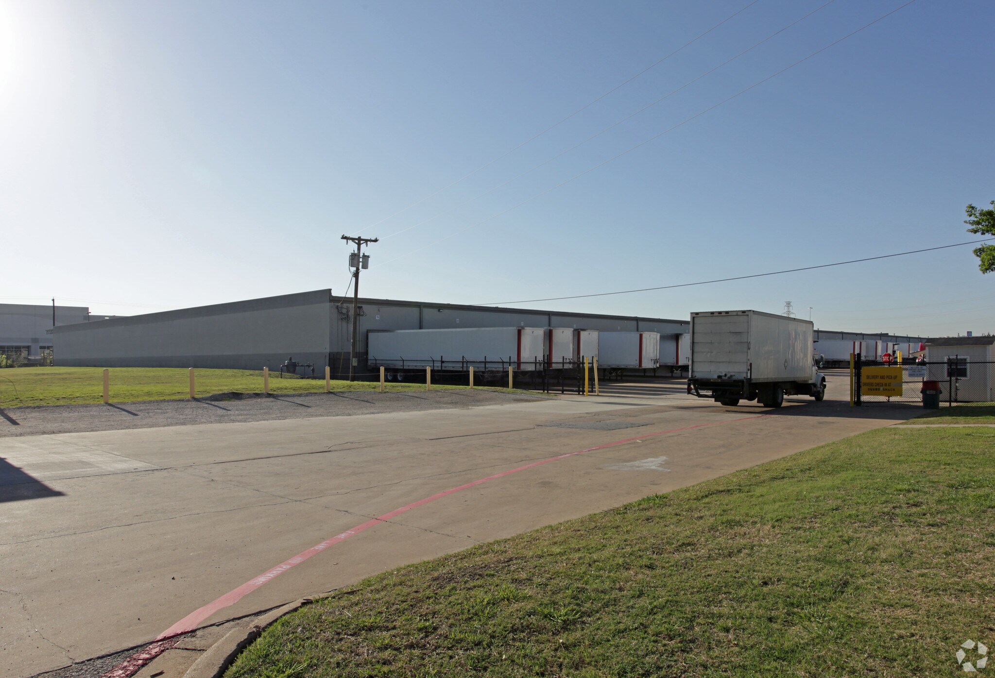 3310 W Kingsley Rd, Garland, TX for sale Primary Photo- Image 1 of 1