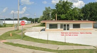 More details for 110 N Poplar St, Pana, IL - Retail for Lease