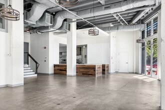 1100 Market St, Chattanooga, TN for lease Building Photo- Image 2 of 5