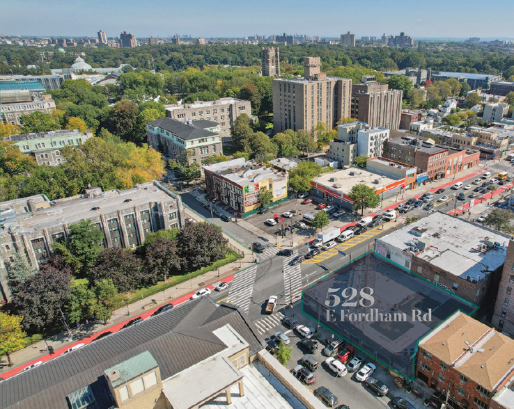 528-536 E Fordham Rd, Bronx, NY for sale - Building Photo - Image 2 of 18