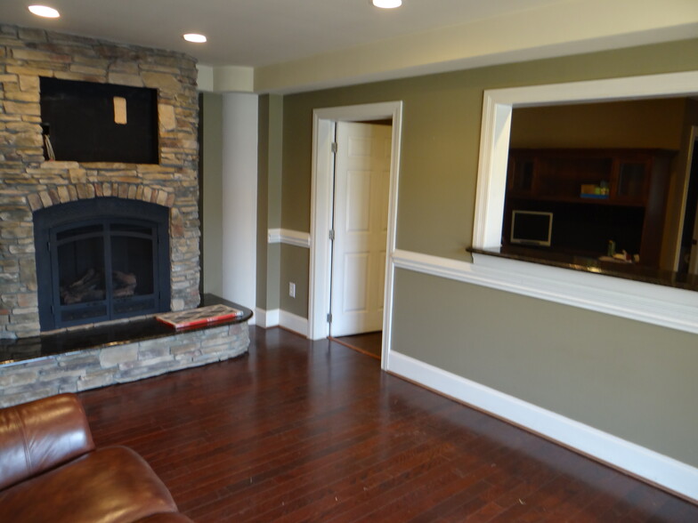 Hwy 220 /111 Harned Farm Rd, Madison, NC for lease - Building Photo - Image 3 of 16