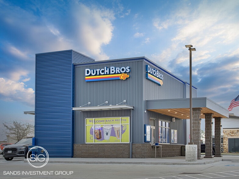 10811 International blvd, Laredo, TX for sale - Primary Photo - Image 1 of 5