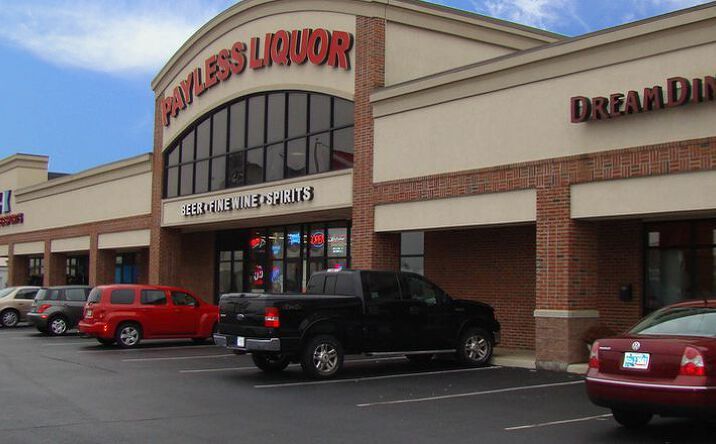 9520 Uptown Dr, Indianapolis, IN for lease - Building Photo - Image 1 of 10