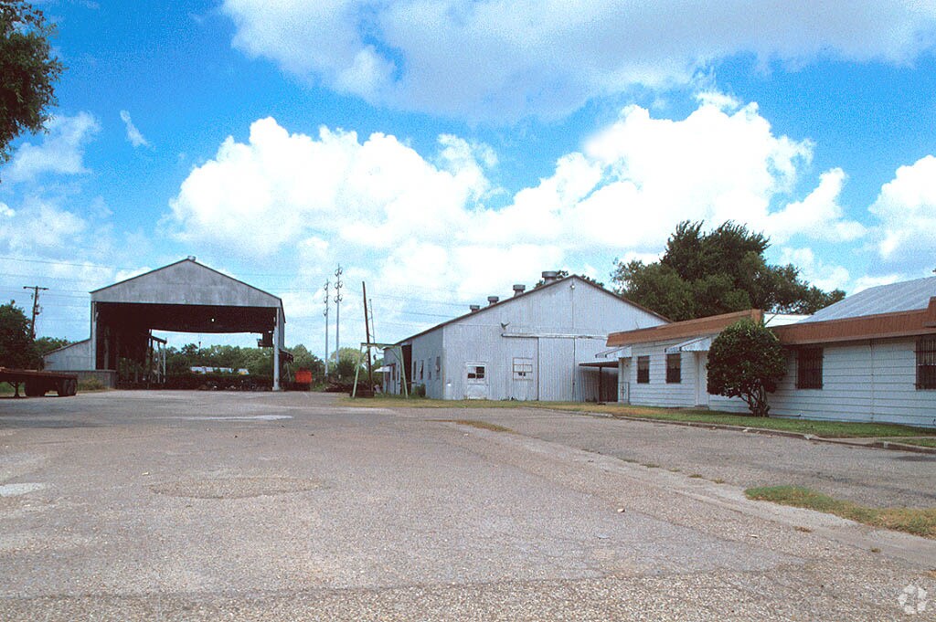 4000 Cedar Crest St, Houston, TX 77087