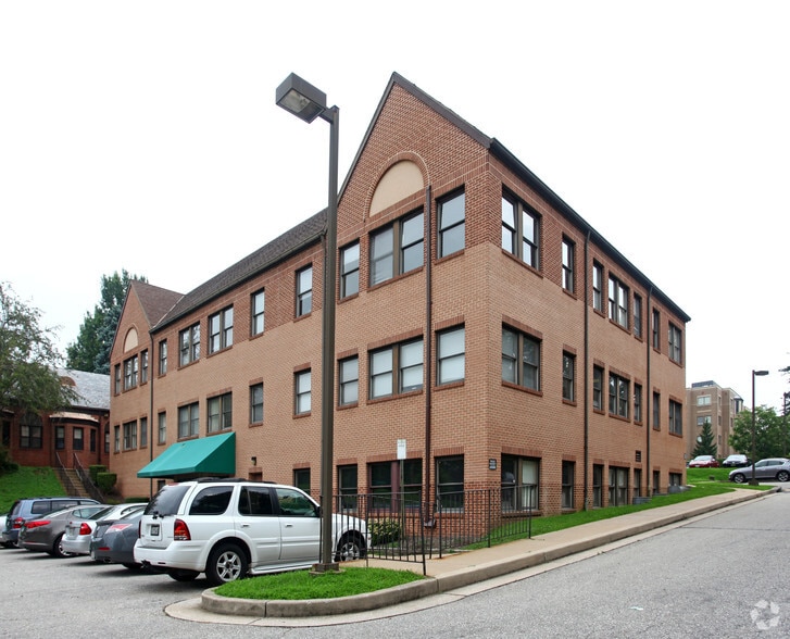 724 Maiden Choice Ln, Arbutus, MD for lease - Building Photo - Image 2 of 16