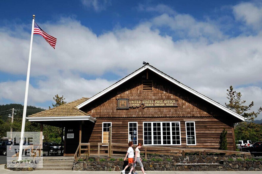 163 N Hemlock, Cannon Beach, OR for sale - Building Photo - Image 1 of 1