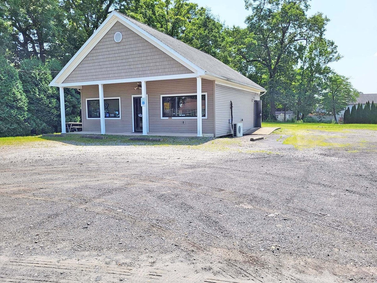 720 Suscon Rd, Pittston, PA 18640