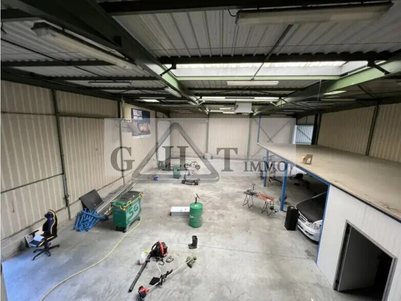 Industrial in Grigny for sale - Interior Photo - Image 2 of 3