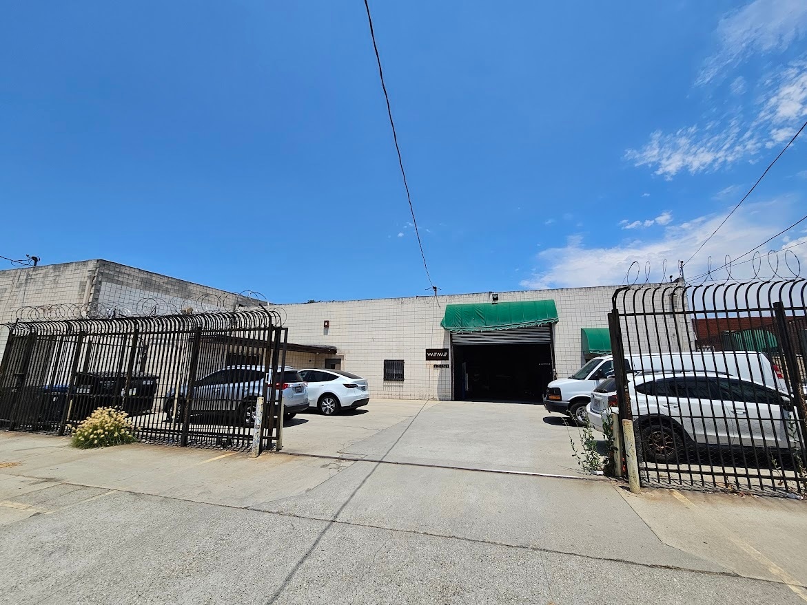 1537 E Adams Blvd, Los Angeles, CA for lease Building Photo- Image 1 of 13