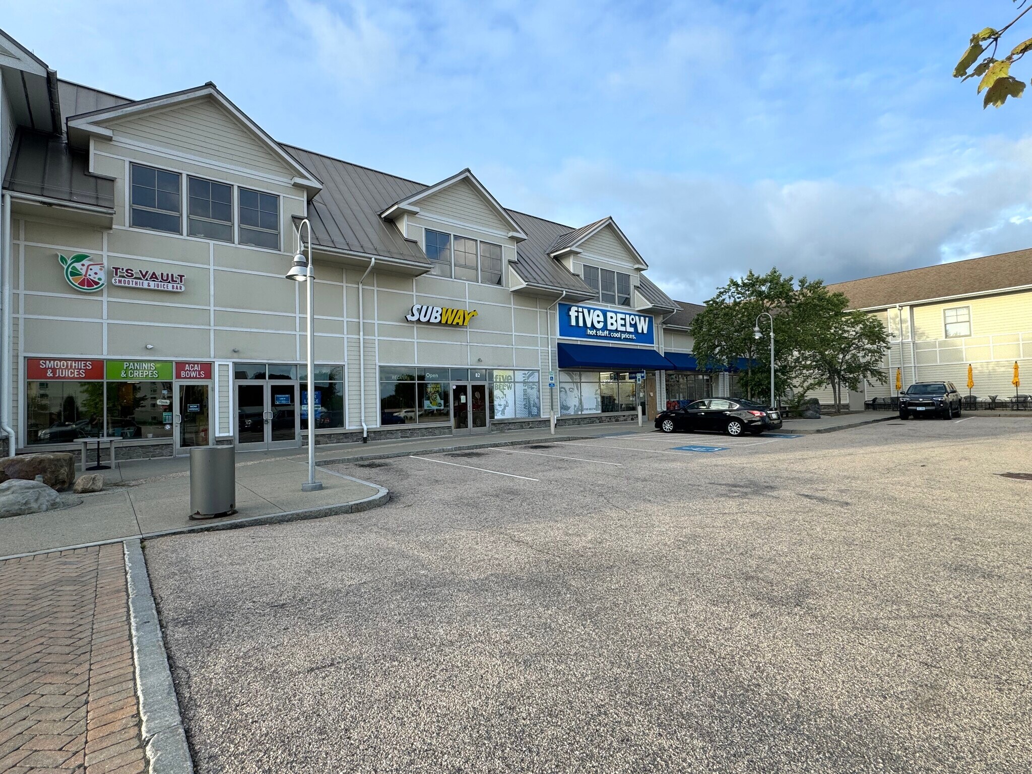 Post Rd, North Kingstown, RI for lease Building Photo- Image 1 of 2