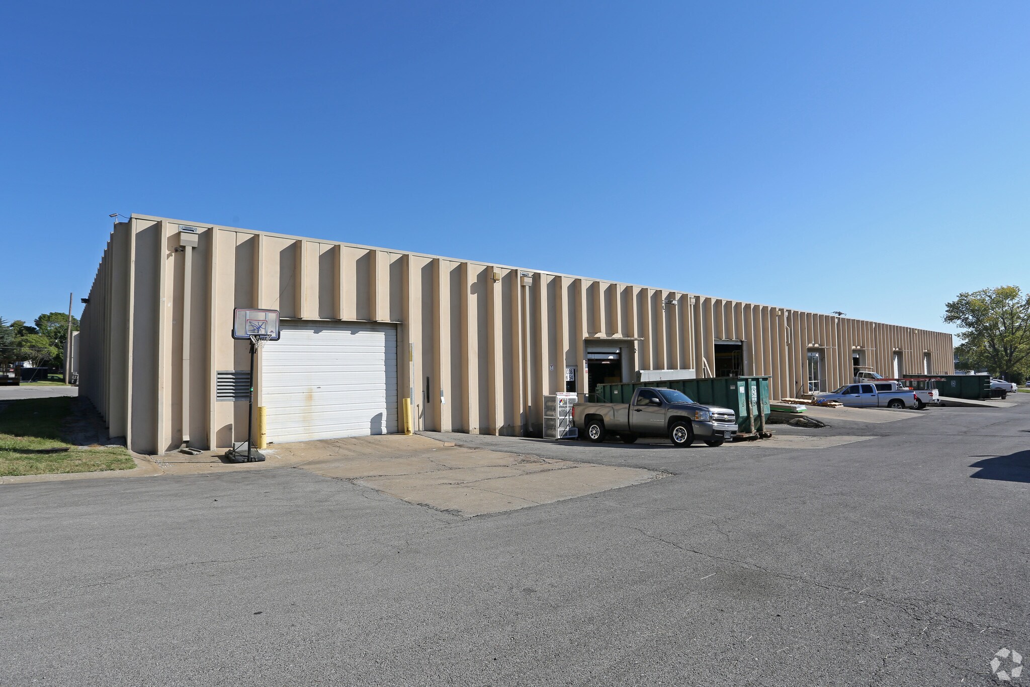 9320-9340 W 54th St, Merriam, KS for sale Primary Photo- Image 1 of 1