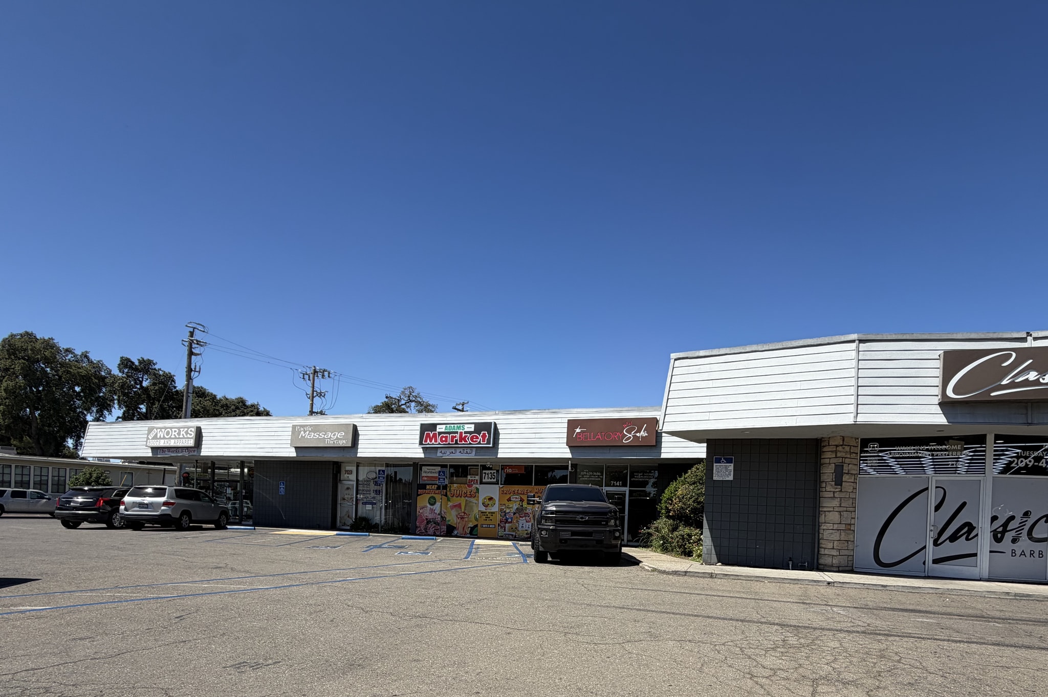 7123-7153 Pacific Ave, Stockton, CA for lease Interior Photo- Image 1 of 8
