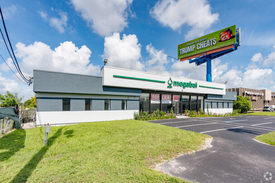 3500 NW 77th Ct, Doral, FL for lease - Building Photo - Image 3 of 19