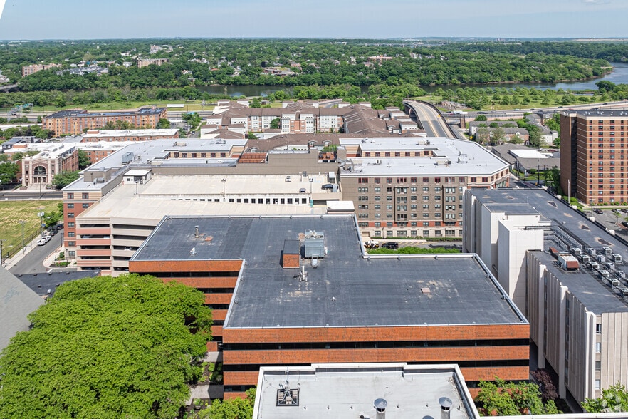 317 George St, New Brunswick, NJ for lease - Building Photo - Image 2 of 3