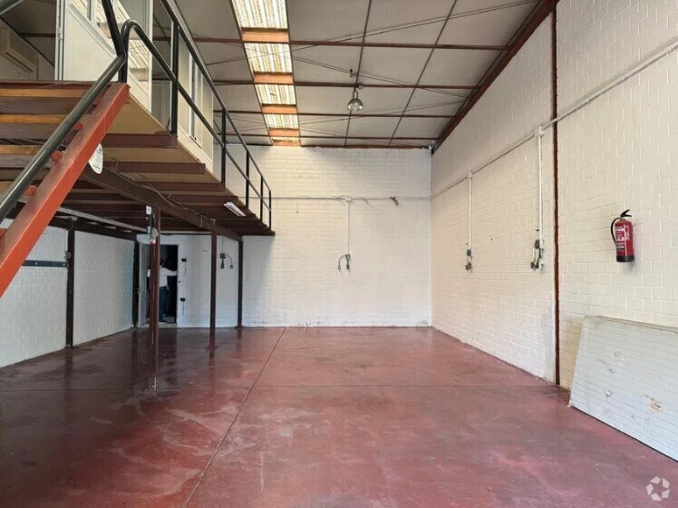 in Alcalá de Henares, Madrid for sale - Primary Photo - Image 1 of 1