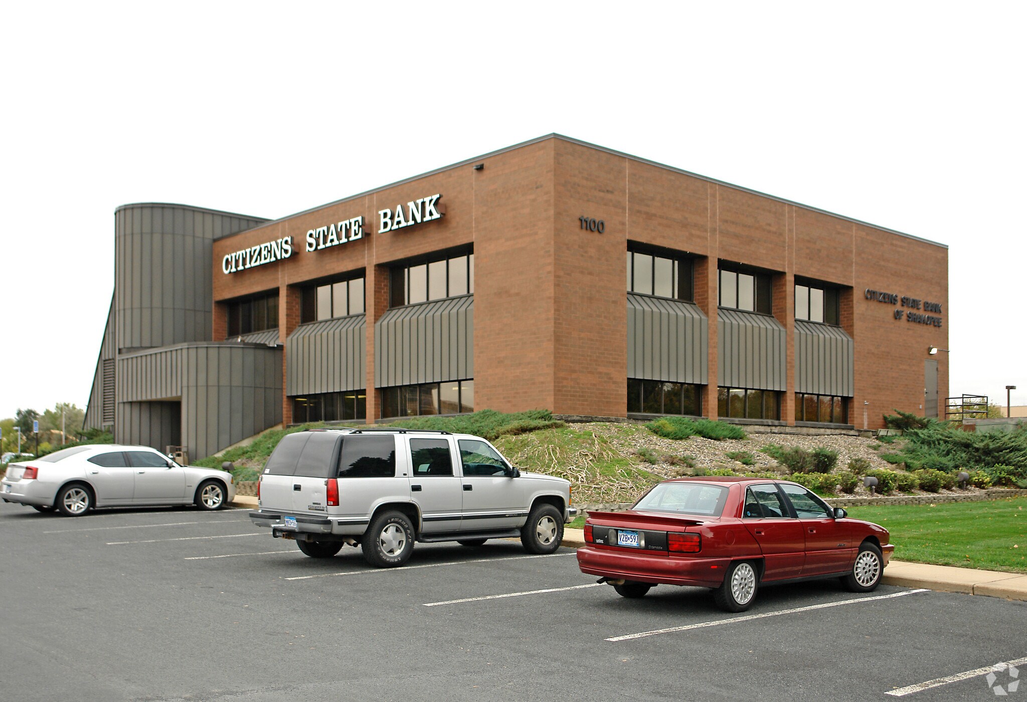 1100 4th Ave E, Shakopee, MN for sale Primary Photo- Image 1 of 1