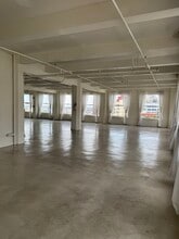 656 S Los Angeles St, Los Angeles, CA for lease Interior Photo- Image 2 of 5