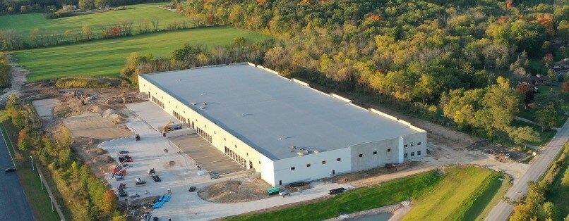 16250 W Woods Edge Rd, New Berlin, WI for sale - Building Photo - Image 1 of 1