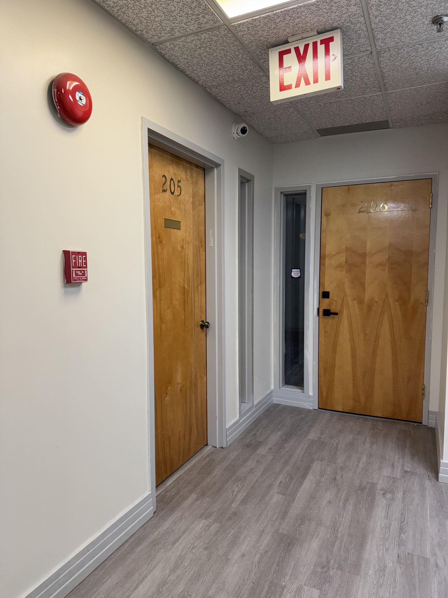 187-189 Sunrise Hwy, Rockville Centre, NY for lease Interior Photo- Image 1 of 4