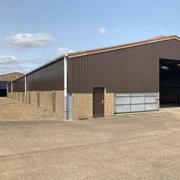 Baggrave Hall Rd, Leicester for lease - Building Photo - Image 2 of 8