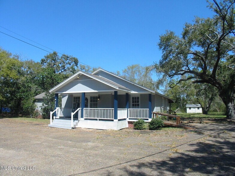 20164 Pineville Rd, Long Beach, MS 39560