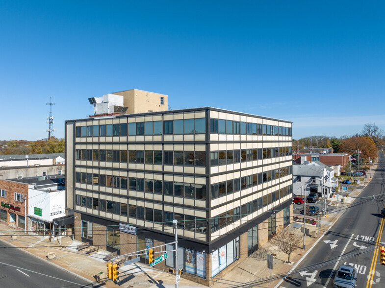 1 Main St, Eatontown, NJ for lease - Building Photo - Image 1 of 18