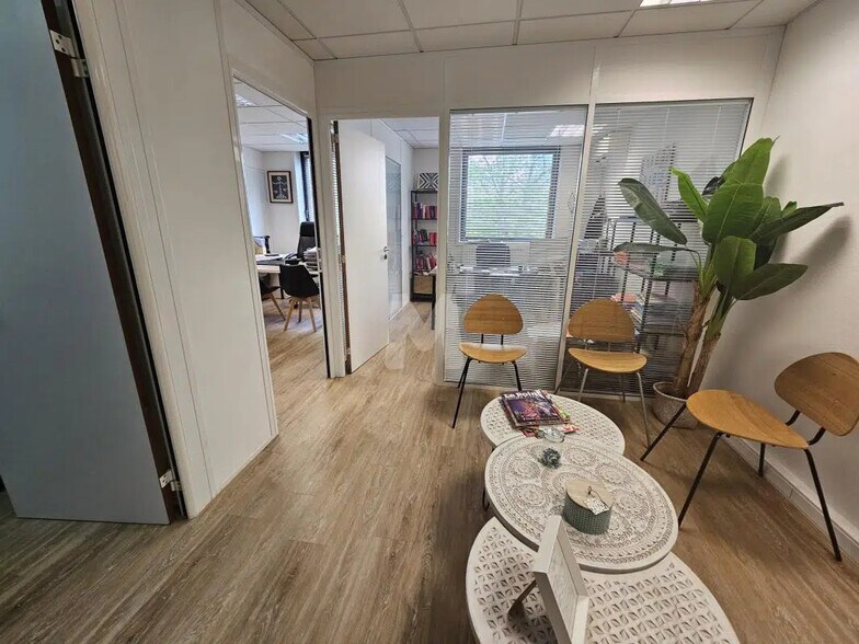 Office in Évry-Courcouronnes for lease - Interior Photo - Image 2 of 6