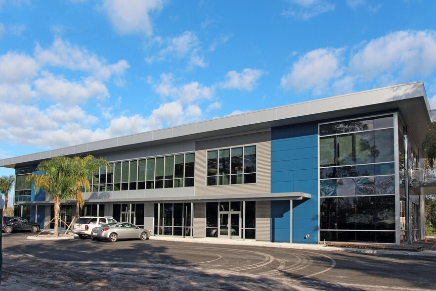 651 W Warren Ave, Longwood, FL for lease - Building Photo - Image 1 of 1