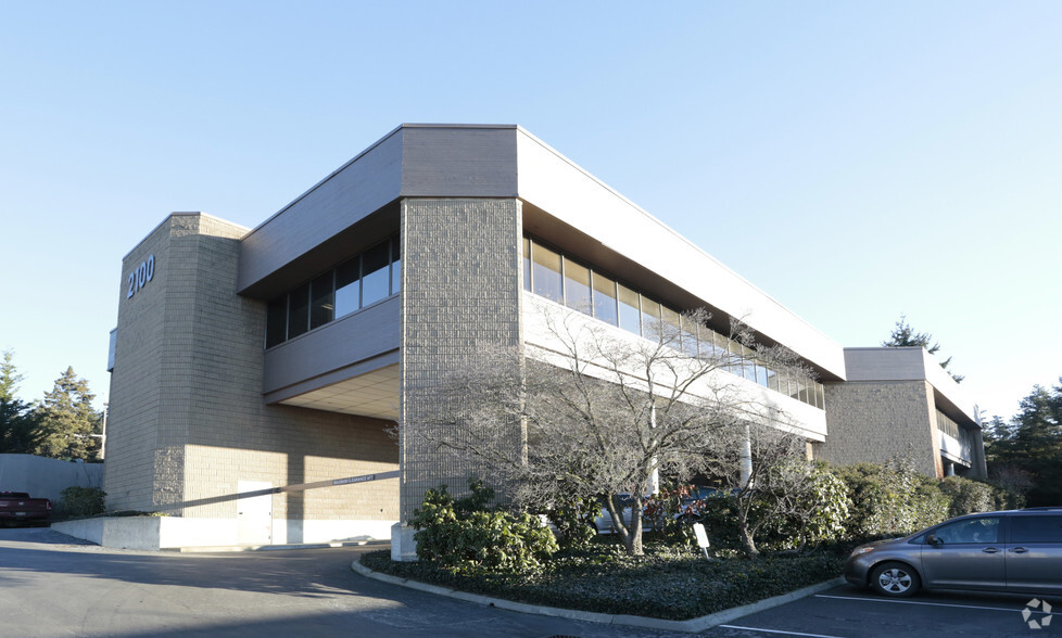 2000 124th Ave NE, Bellevue, WA for lease - Building Photo - Image 1 of 9