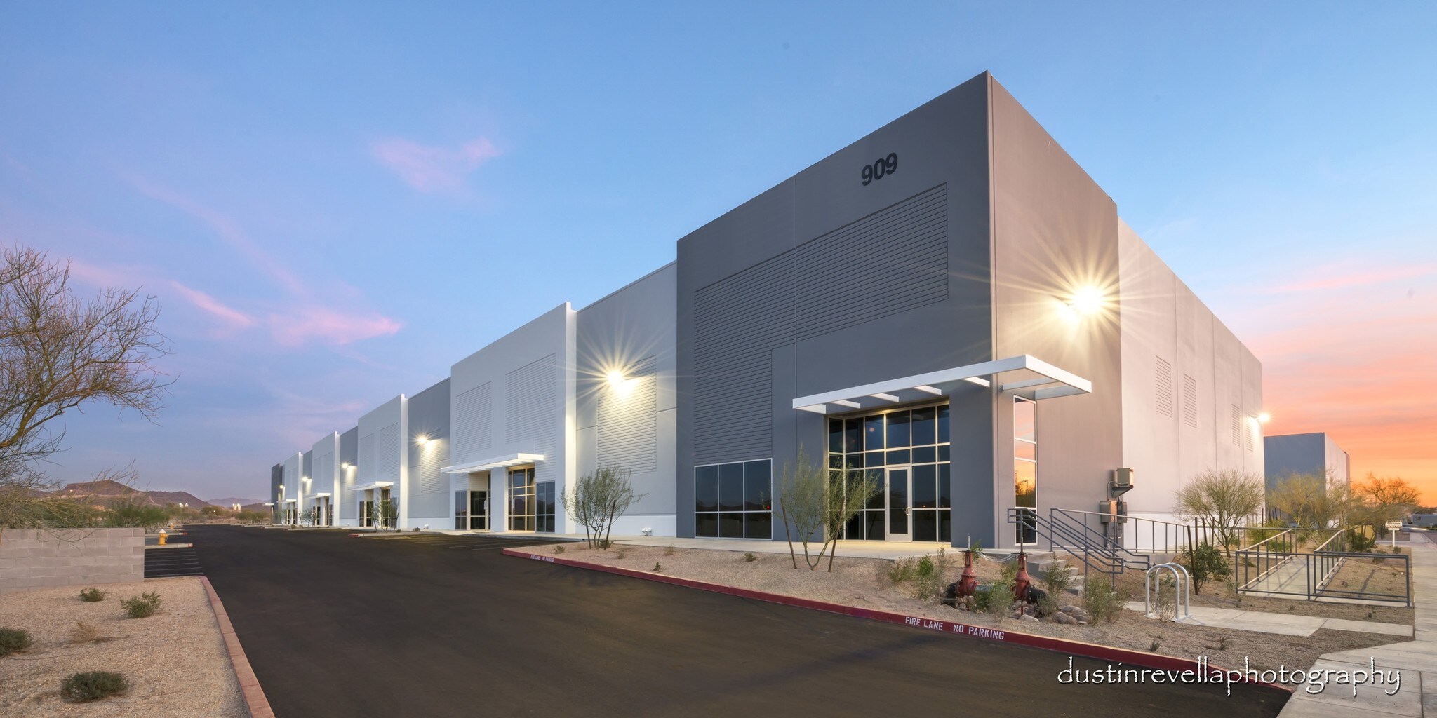 909 W Pinnacle Peak Rd, Phoenix, AZ for sale Building Photo- Image 1 of 1