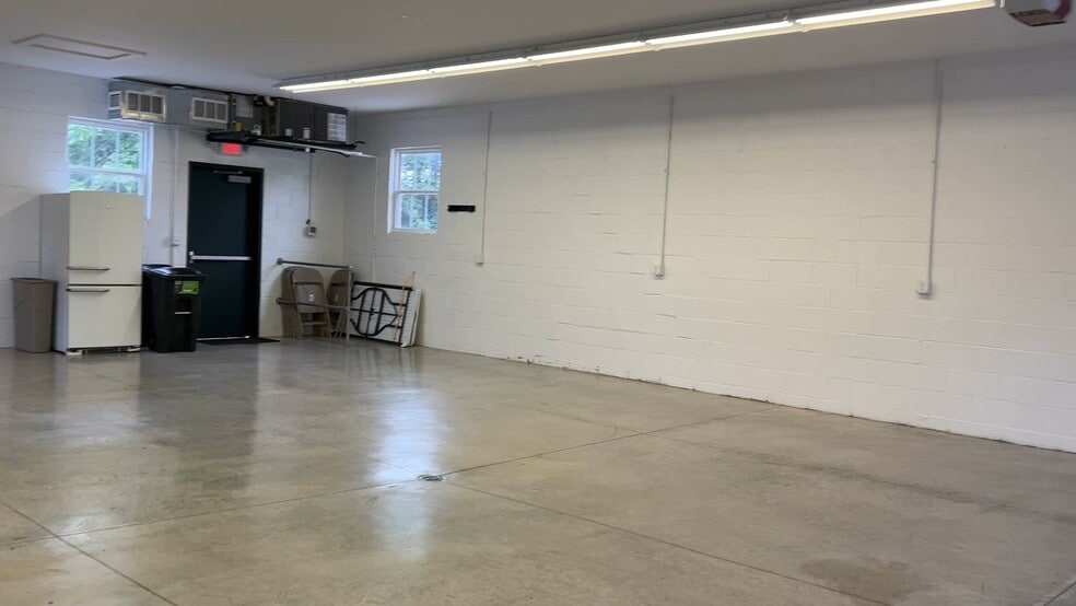 1001 E Tulip Road, Solsberry, IN for lease - Commercial Listing Video - Image 2 of 20