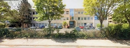 Avenue Des Frenes, Montigny-le-Bretonneux for lease Building Photo- Image 2 of 13