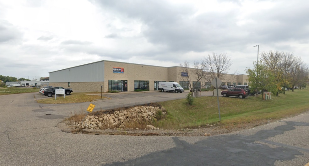2510 Alpine Rd, Eau Claire, WI for sale - Building Photo - Image 2 of 11