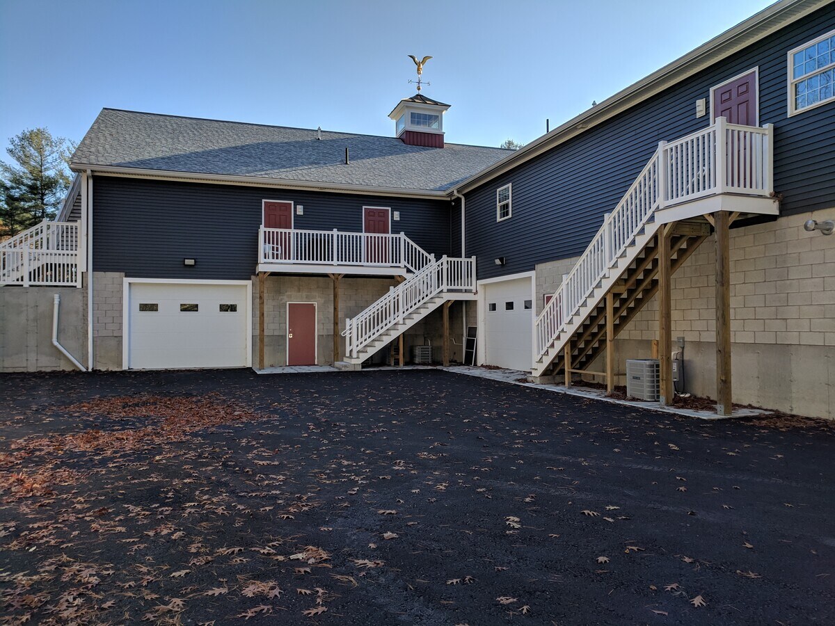 263 Bedford St, Lakeville, MA 02347