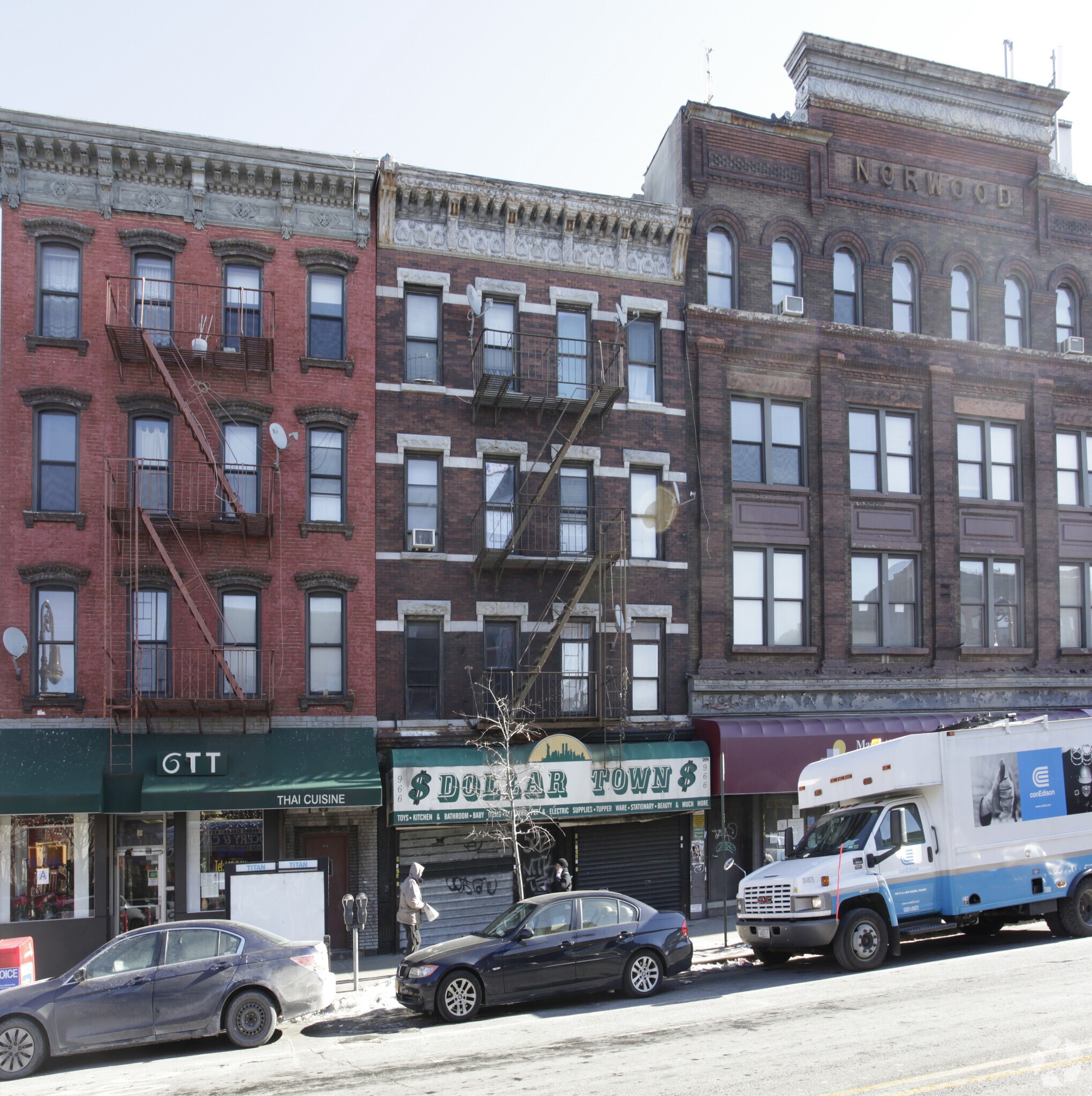 966 Manhattan Ave, Brooklyn, NY for sale Primary Photo- Image 1 of 1