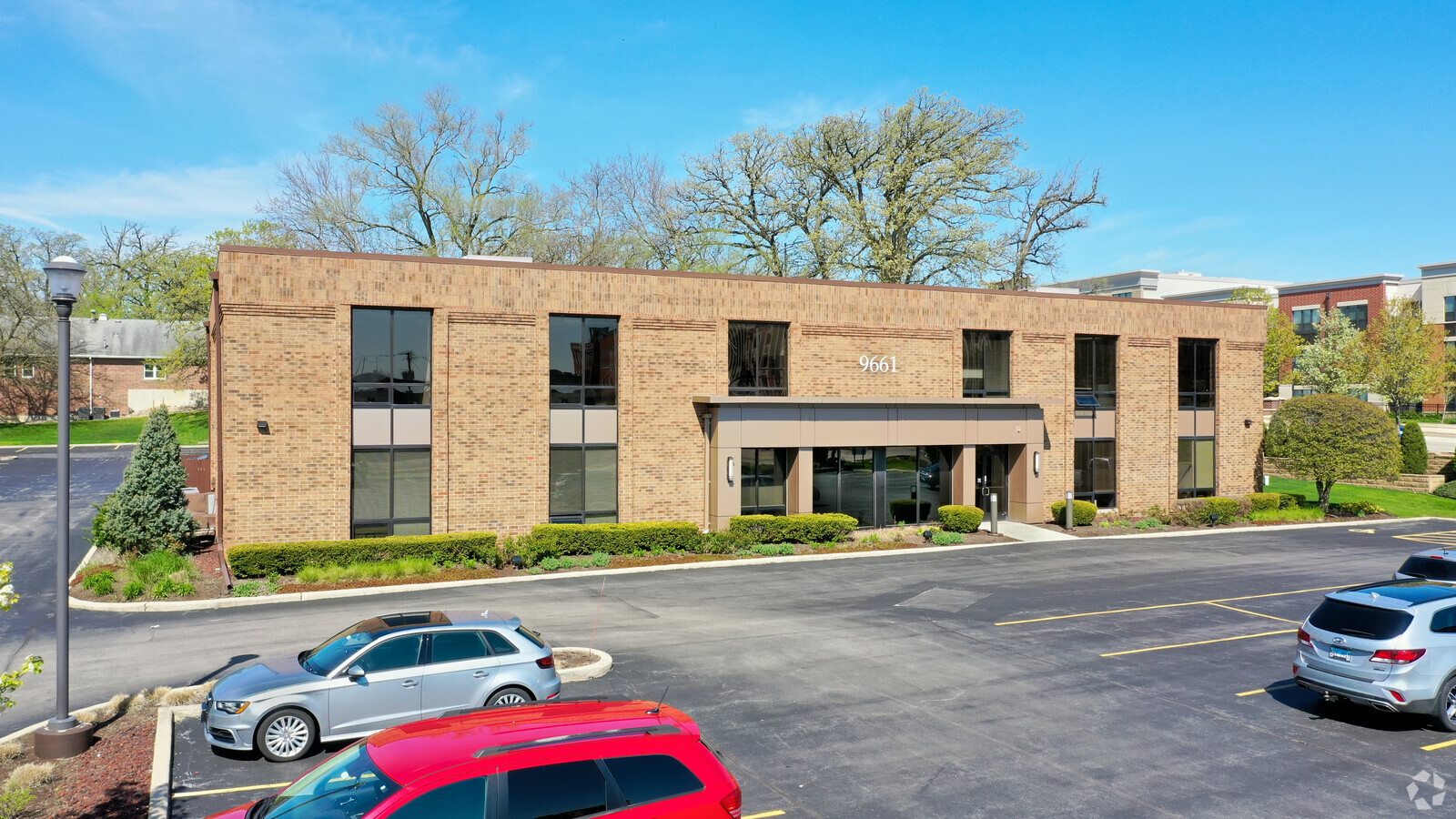 9661 W 143rd St, Orland Park, Il 60462 - Orland Associates Business 