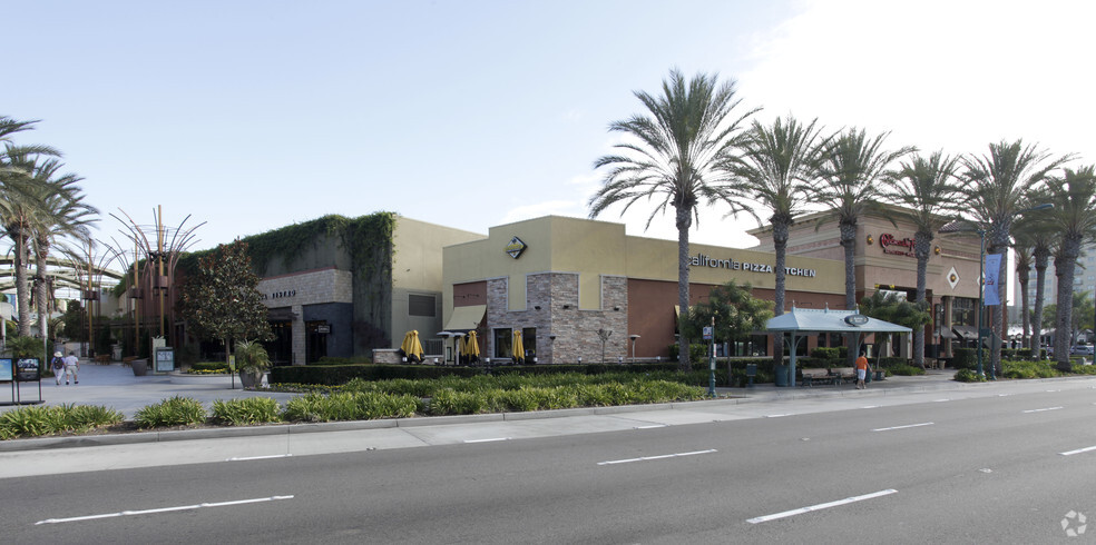 400 W Disney Way, Anaheim, CA for lease - Building Photo - Image 3 of 11