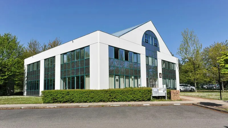 Vente Bureaux 175 m² - Photo 1