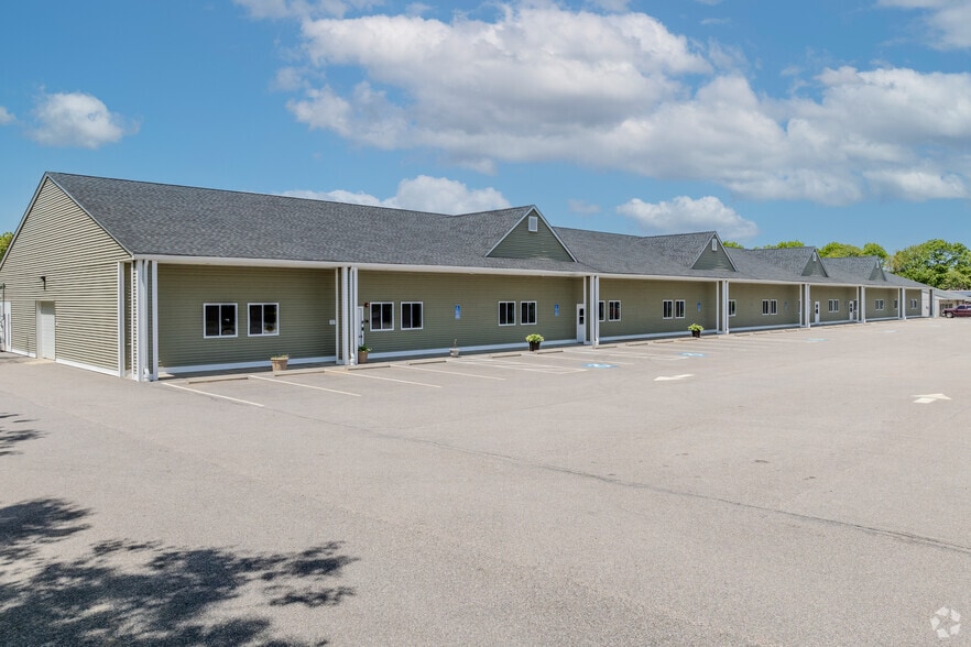 430 Chapel Hill Rd, Oakdale, CT for lease - Building Photo - Image 1 of 46
