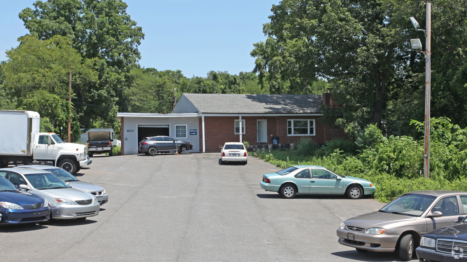 8213 Ritchie Hwy, Pasadena, MD 21122