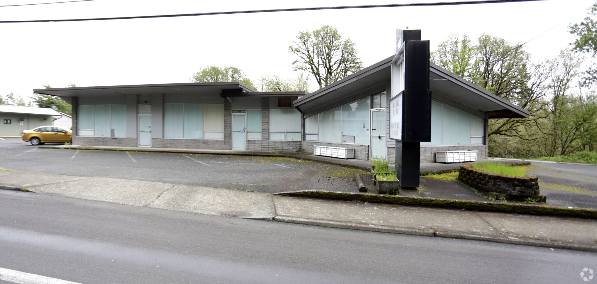 1806 NE 3rd Ave, Camas, WA for sale Primary Photo- Image 1 of 1