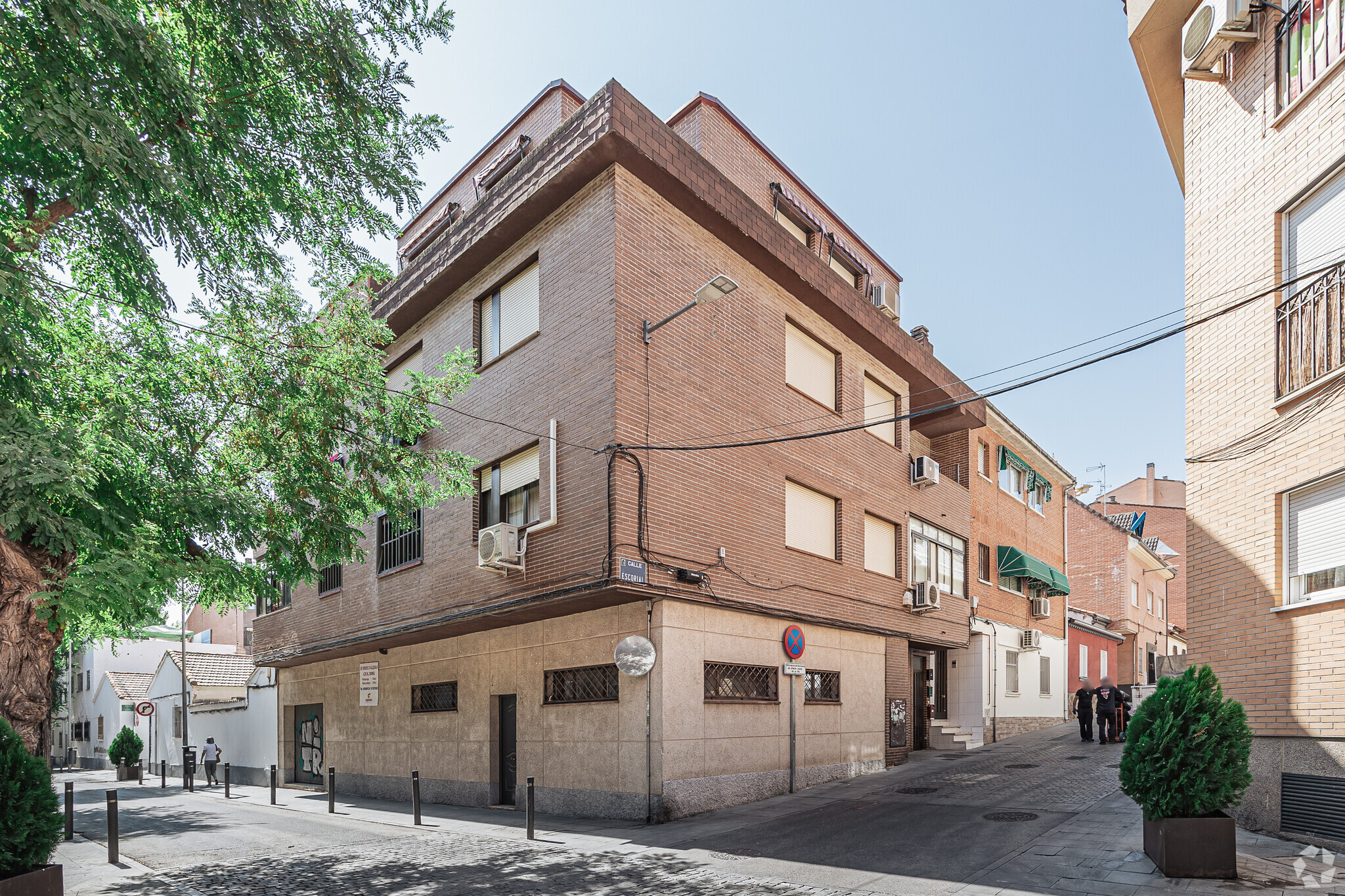 Calle Escorial, 13, Las Rozas de Madrid, Madrid for lease Primary Photo- Image 1 of 3