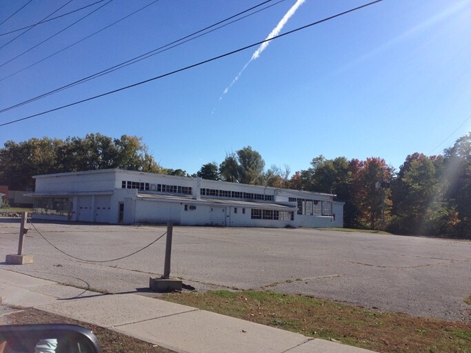 108 Northside Dr, Bennington, VT 05201